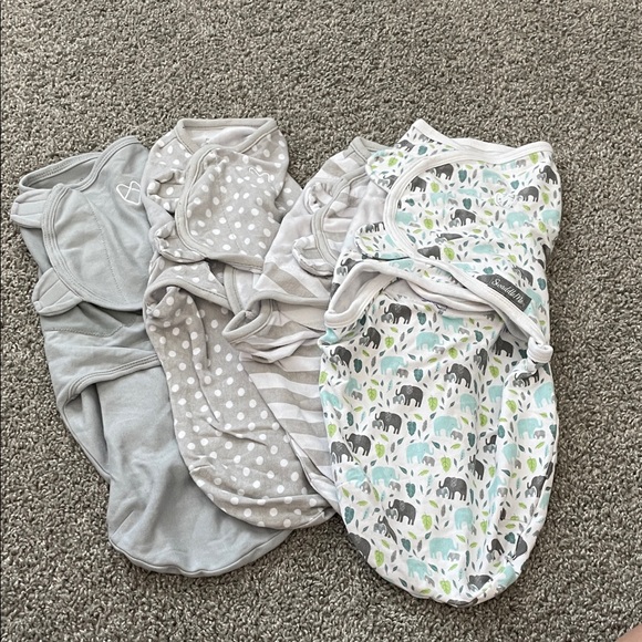 Baby Swaddles - Picture 1 of 4